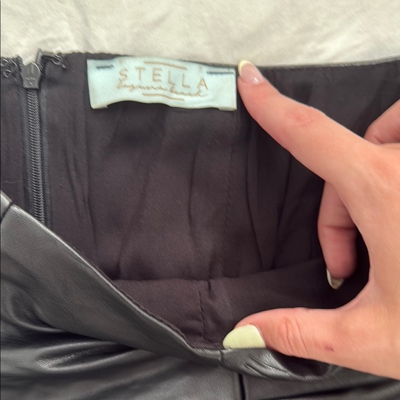 Stella Laguna Beach Black Ruched Pencil Mini Skirt - Picture 3 of 3